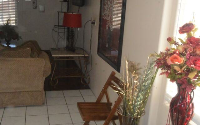 Economy Guest Village and Apartments