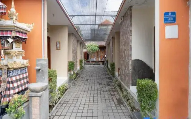 RedDoorz near Buleleng Harbour 2