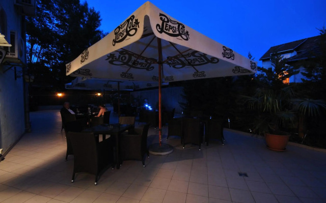 Amadeus Hotel