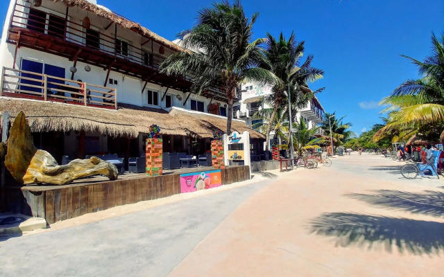 El Fuerte Beach Resort