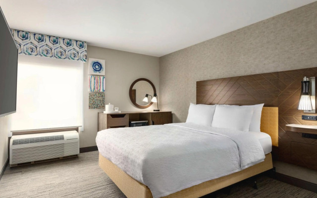 Hampton Inn Kansas City-Airport