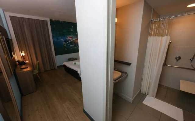 Delphin Surf Hotel