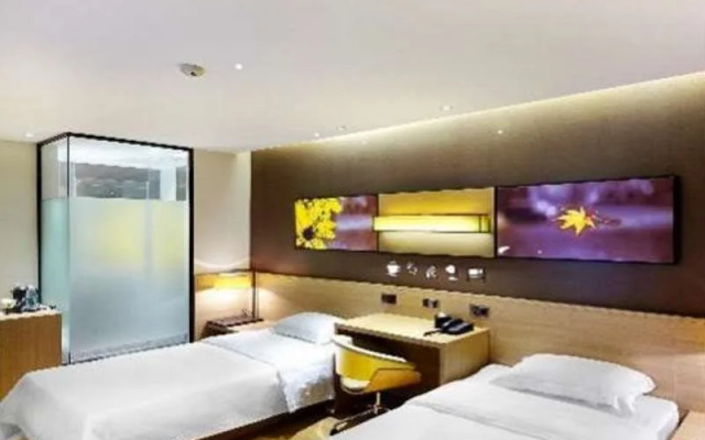 IU Hotel Lvliang Xiaoyi Zhenxing Street Branch