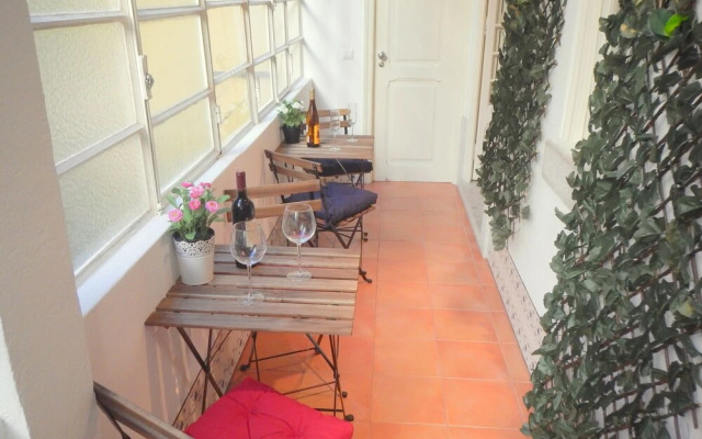 Estrela Charming Rooms by Host-Point