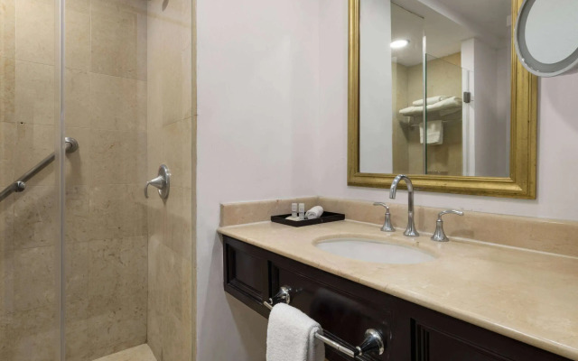 Wyndham Monterrey Ambassador Centro