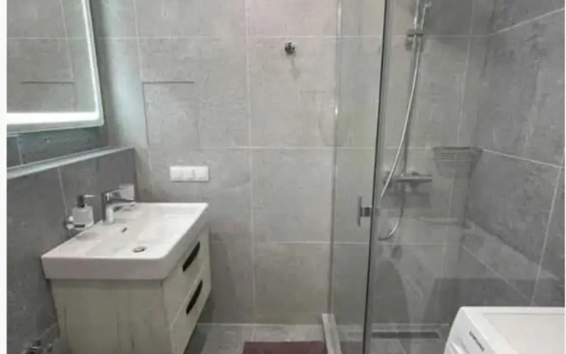 Lux 1-bedroom beautiful apartment Most City Central area