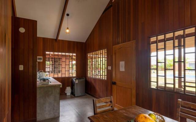 Wakaya Ecolodge