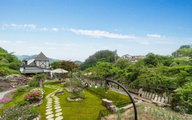 Yangpyeong Pension Bellevue