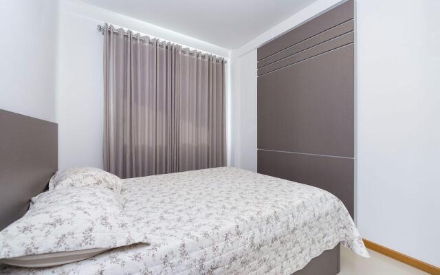 Aluguel Apartamento 2 quartos com 1 suíte Centro Bombinhas SC