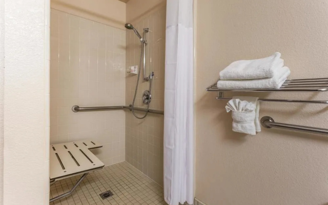 Super 8 By Wyndham Dixon/Uc Davis