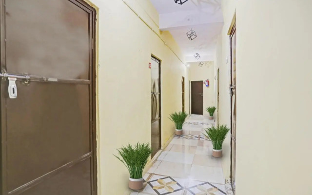 OYO 92887 Metro City Guest House