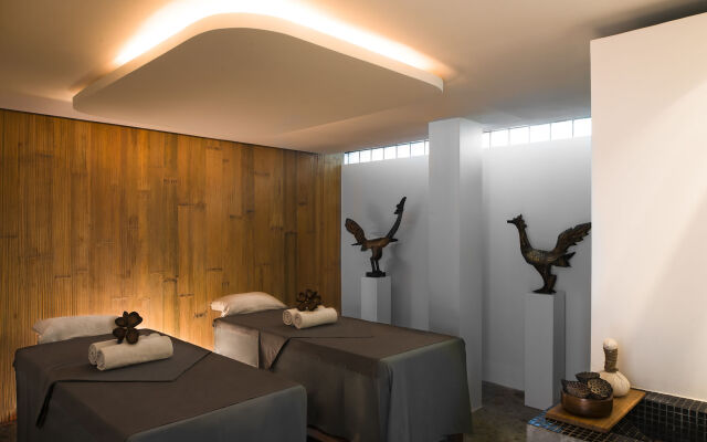 Viroth's Hotel
