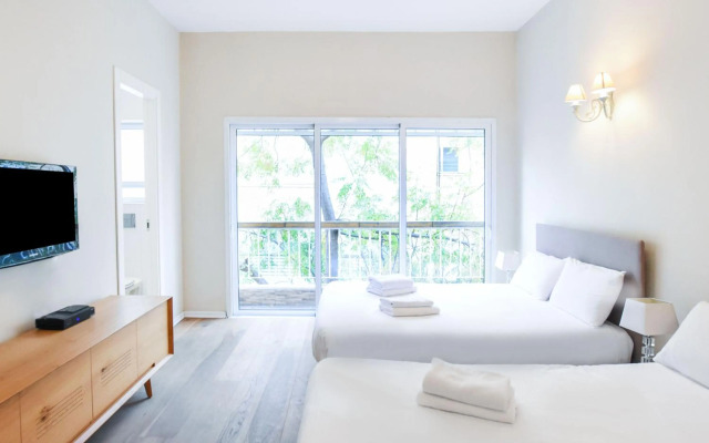 Spacious 2BR in Ben Gurion blvd by HolyGuest