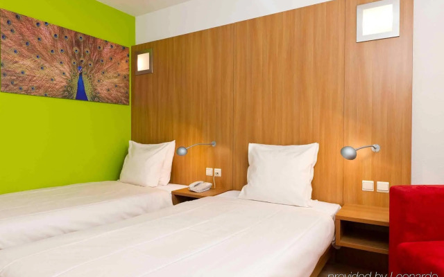 Отель Indigo Antwerp - City Centre, an IHG Hotel