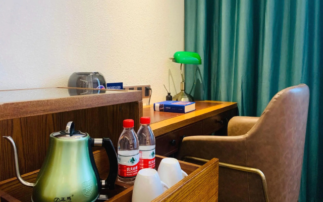 James Joyce Coffetel Hotel (Beijing Xiaohongmen subway station) – Guest Rooms – Beijing