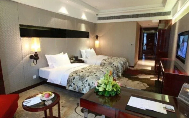 Chongqing Kingtown Hotel