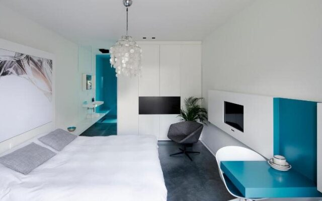 B&B Bed and Beyond