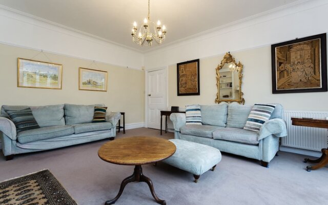 Veeve - Grand Greenwich