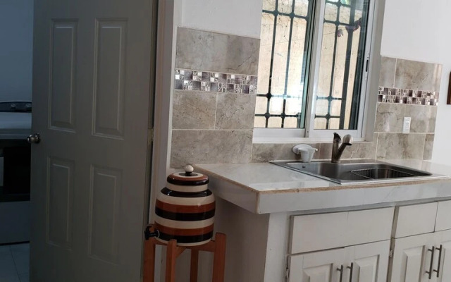 House for 6 People Comfortable and Economical