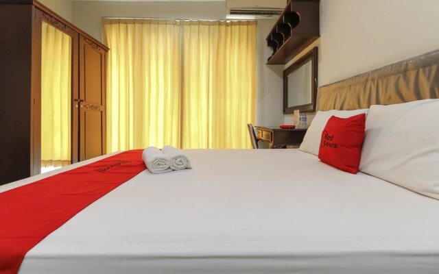 RedDoorz @ Lebak Bulus Raya 2