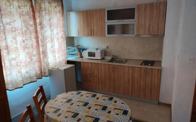 Zlatevi Guest House