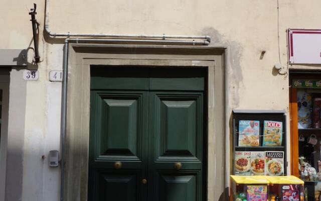 LuccaStay Luxury Apartments 1899