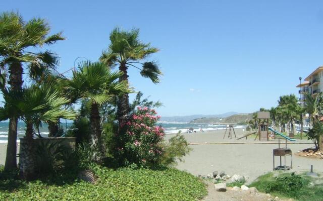 Apartamento Nuevo A 50 M. De La Playa