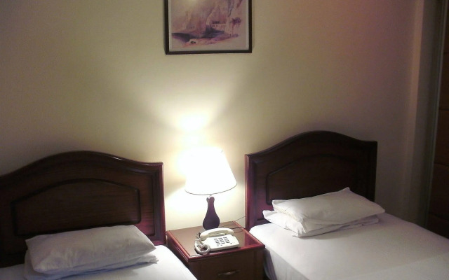 Al Rashid Hotel