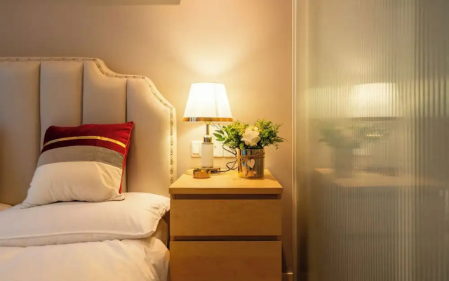 Shanghai Hills & Wanye Spacious Family Suites