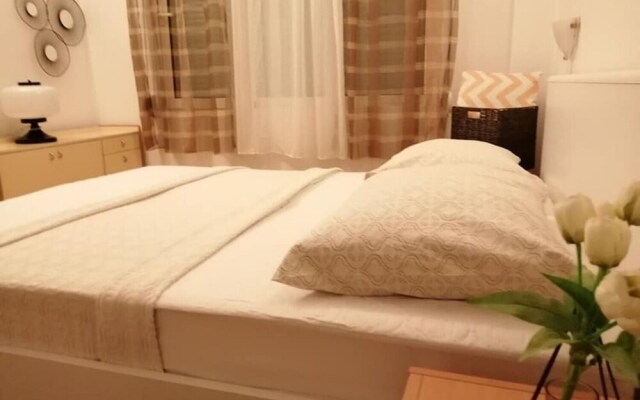 Zorica - 110 m From sea - A1