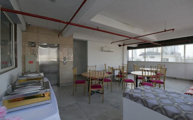 Hotel Admire Inn By F9 Hotels