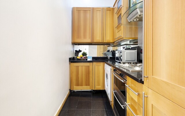 The Cheniston Gardens Abode - IA01