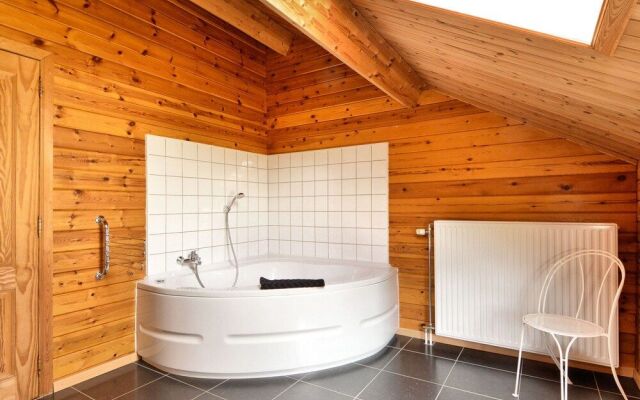 Splendid Chalet near Durbuy