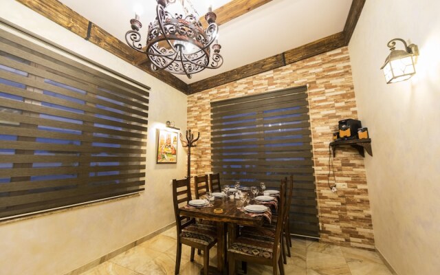 Amberd Hotel