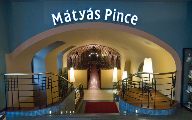 Отель City Hotel Matyas