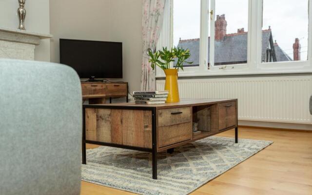 Kings Apartment