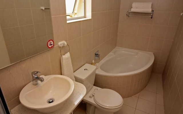 Kwantu Guesthouses