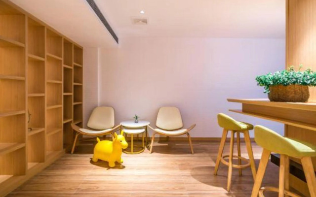 Pinyun · Qingju Hotel