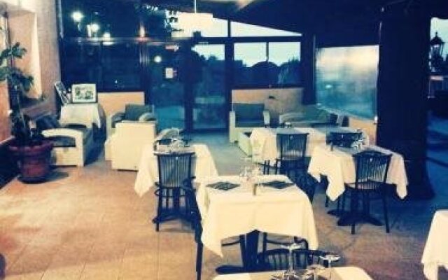 La Jetée Hotel & Restaurant