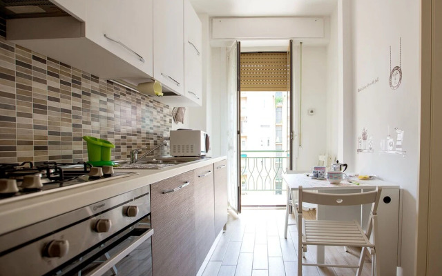 Lorenteggio Studio Apt