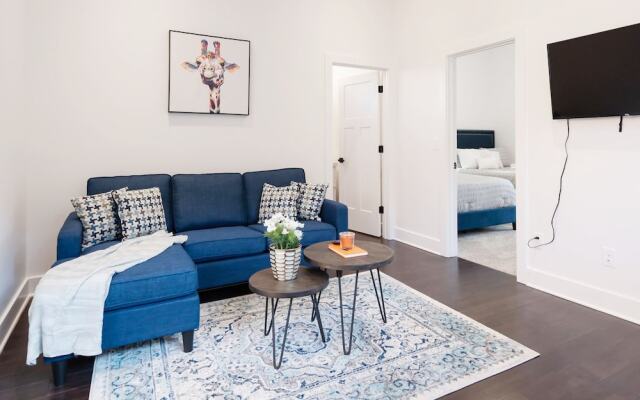 Sanitized Newly Designed Super Chic Indy Home Near Fountain Square!