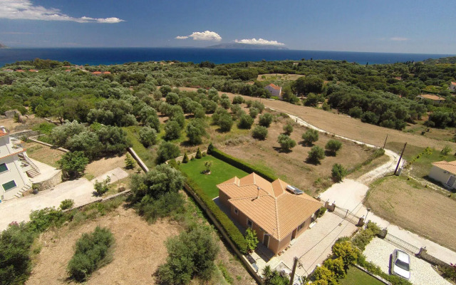 Villa Paraspori