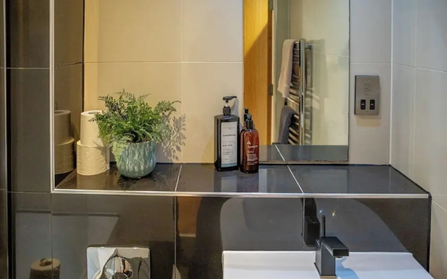 Sheffield 3rd fl City Studio Apartment