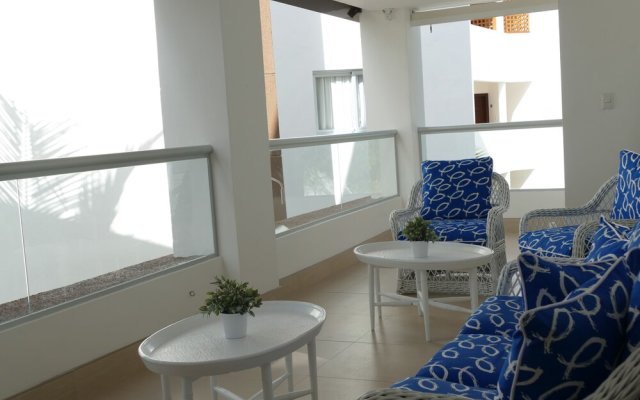 Beach Front Luxury Apartment - BlueBeach