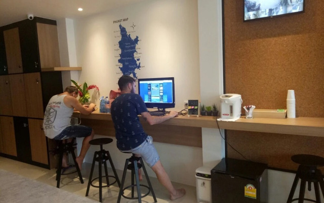 Stay@kata Poshtel