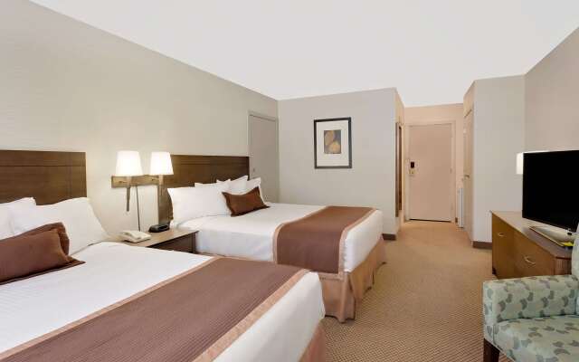 Ramada by Wyndham Kamloops