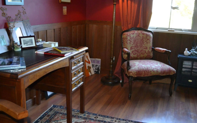 Quickenberry Guesthouse