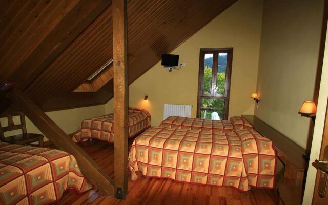 Hotel, Bungalows y Camping Viu