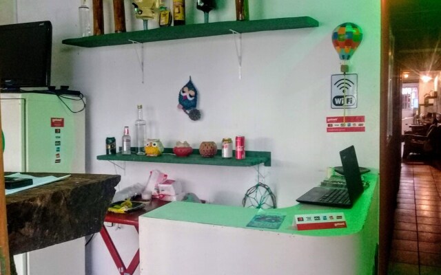 Livia Hostel Pousada