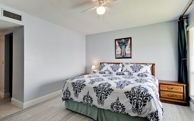 Runaway Bay Resort by BBG